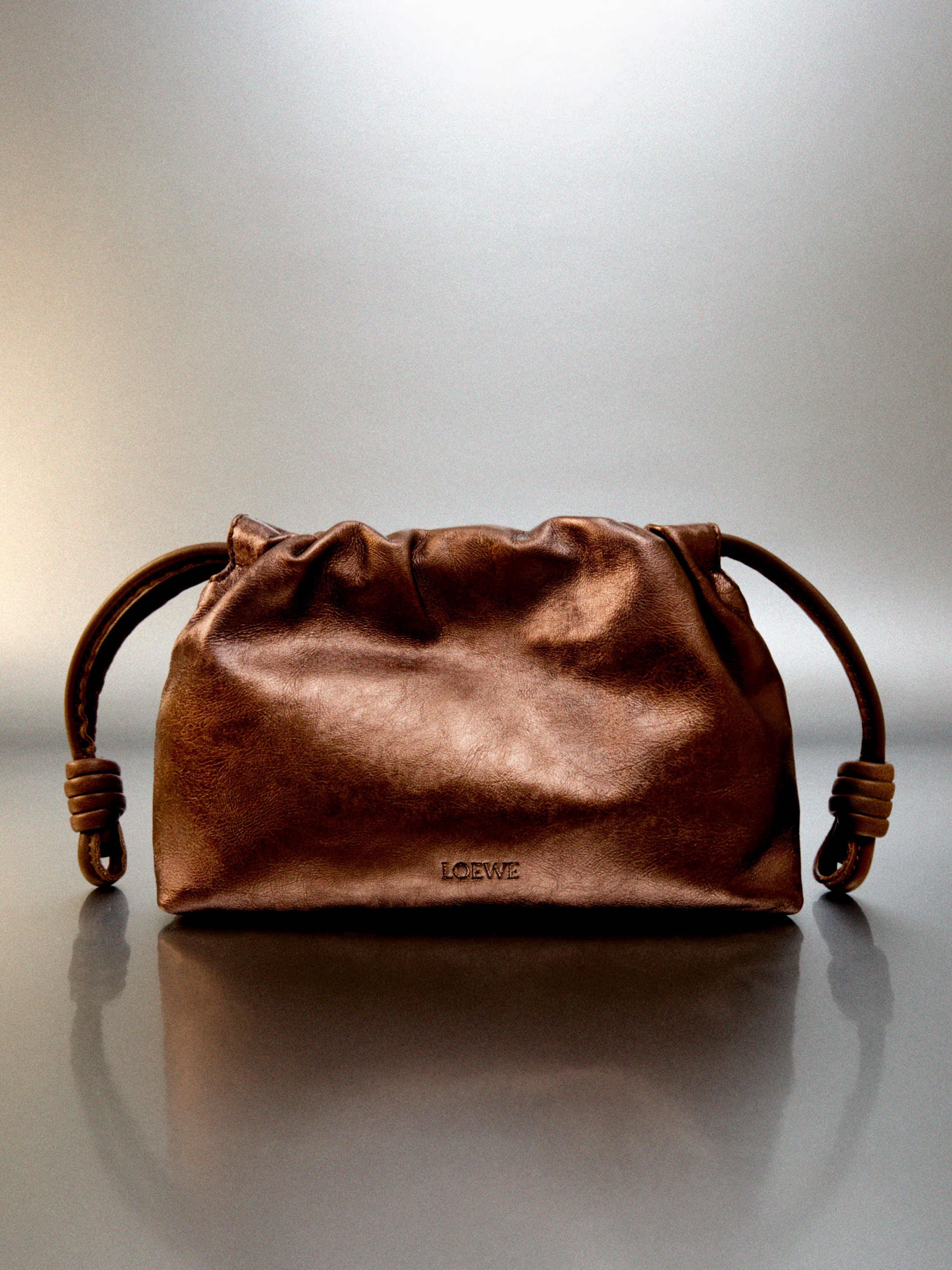 ロエベ公式オンラインストア｜LOEWE - LOEWE